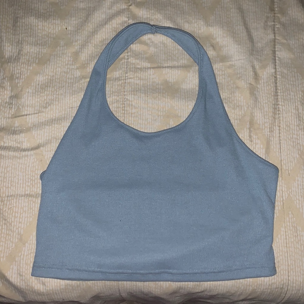 The sizes is medium but fits like a large